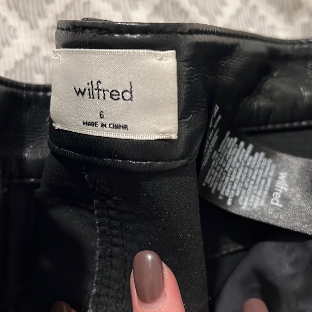 Aritzia Wilfred leather pant - Picture 2 of 2